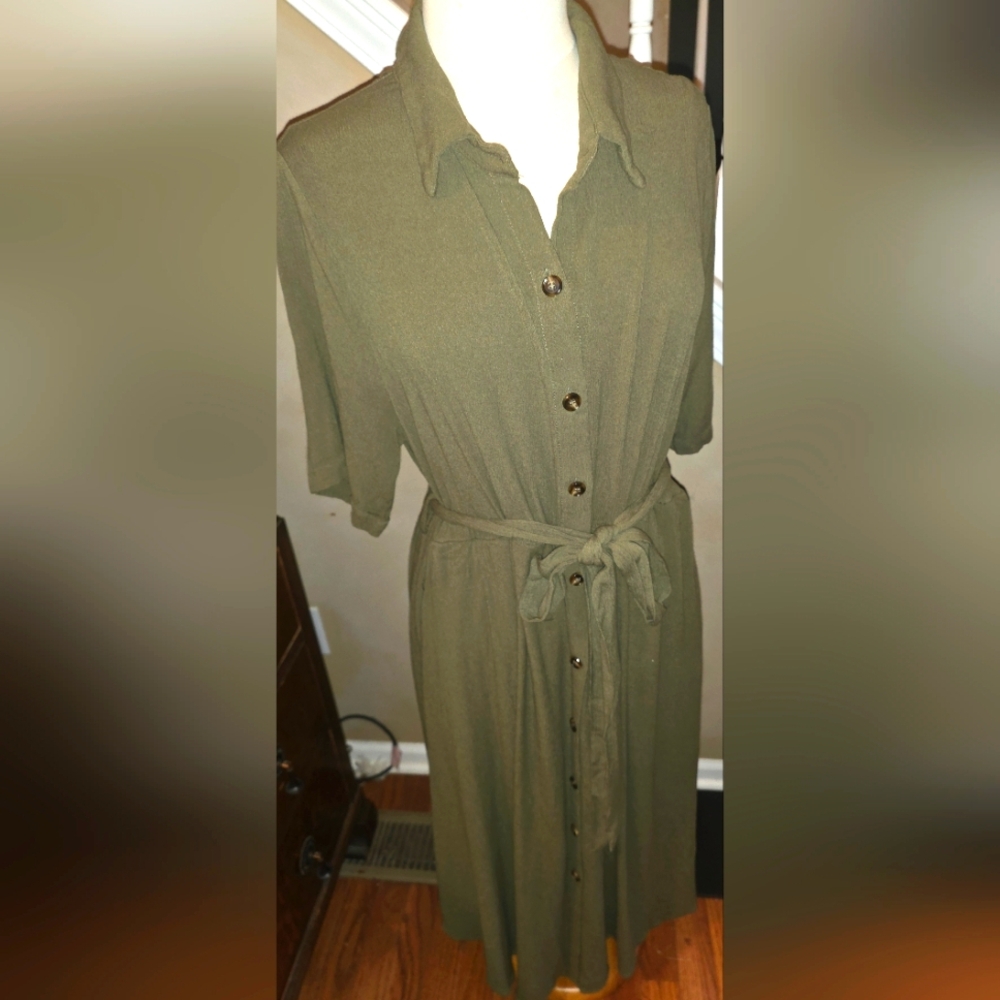 BloomChic Olive Green Button-Up Dress with Belt 14/16